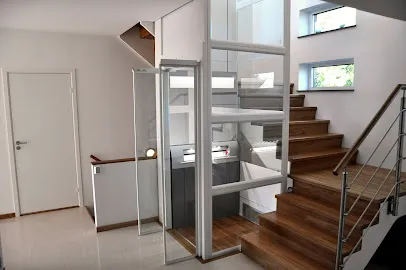 Photo de Confort Plus Mobilité - Monte Escalier - Élévateur - Ascenseur