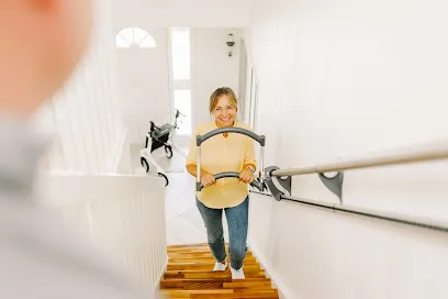 Photo de DOMetVIE - Salle de bain, monte-escalier & aménagement PMR