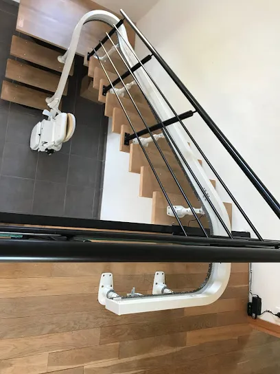 Photo de OPTIDOMIA - Salle de bain - Douche - Monte Escalier - Aménagement PMR